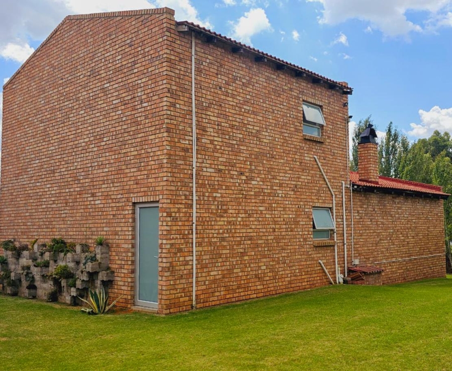 3 Bedroom Property for Sale in Oranjeville Free State